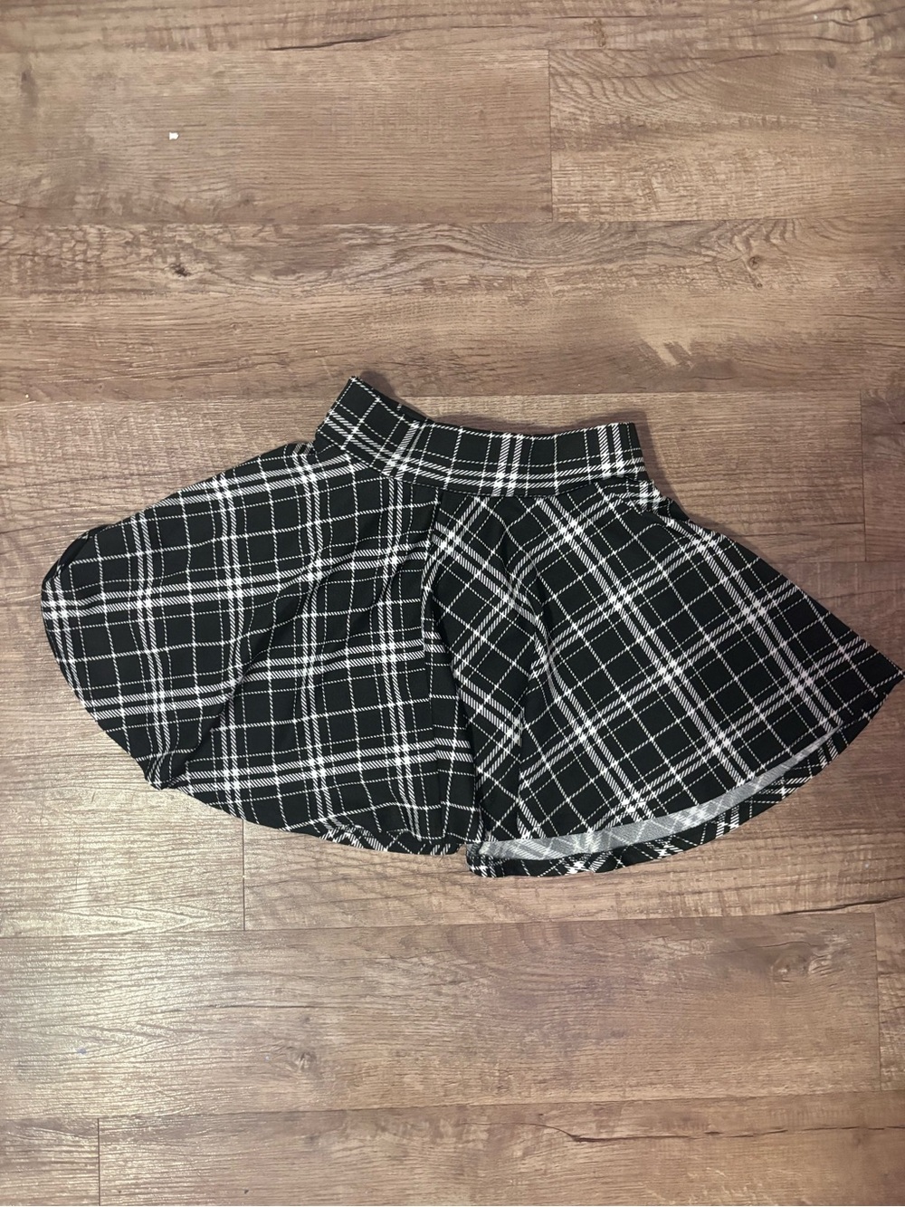 white and black plaid mini skirt with built in shorts